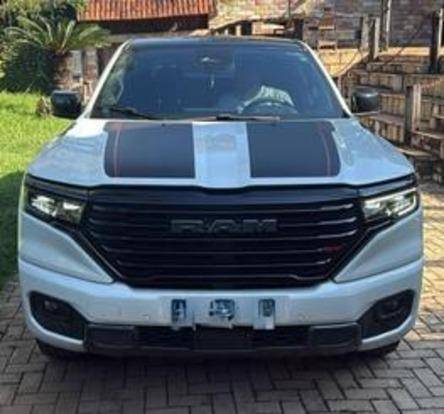 RAM RAMPAGE 2.0 HURRICANE 4 TURBO GASOLINA R/T 4X4 AUTOMÁTICO